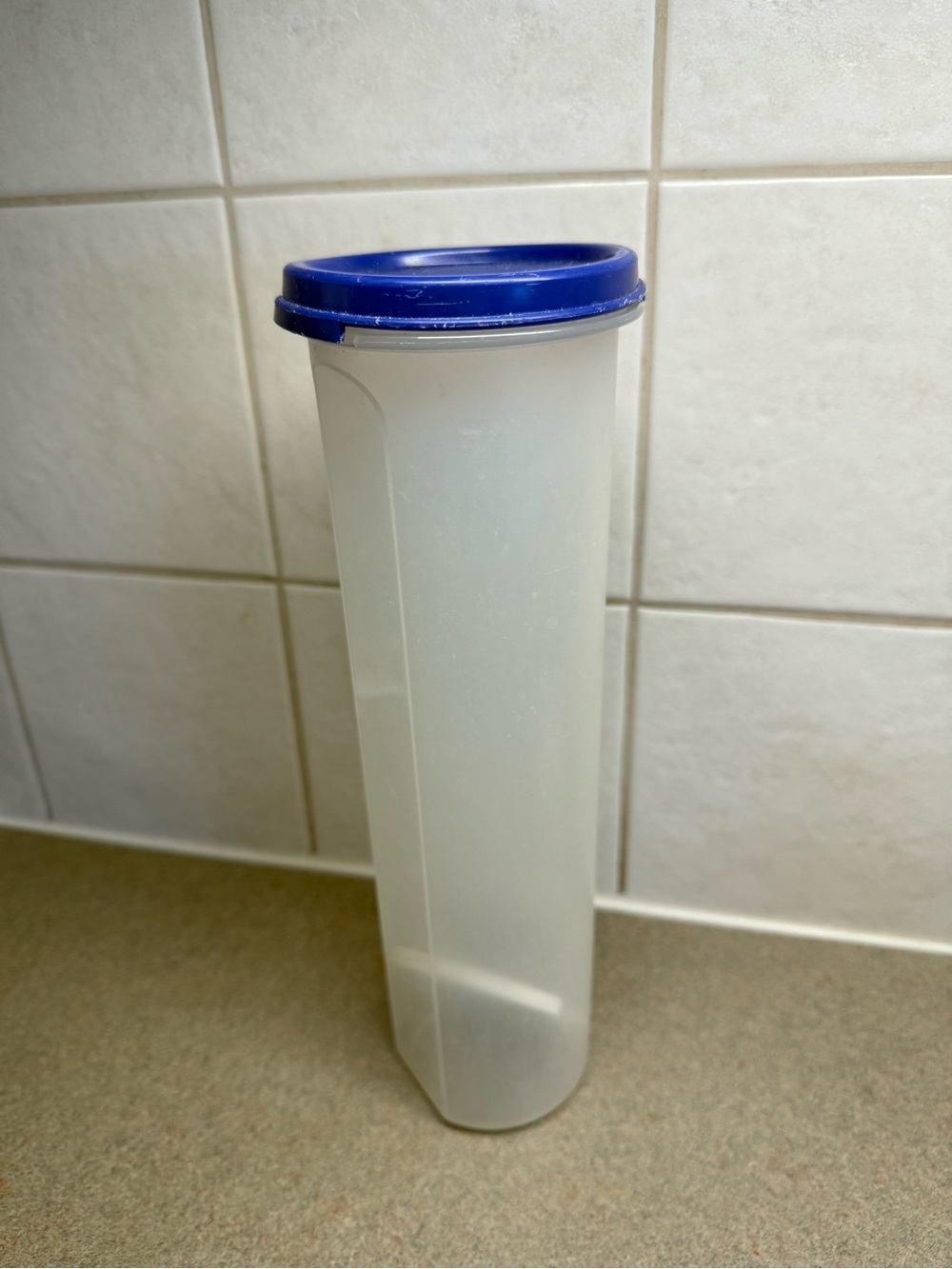 Tupperware Spaghetti modular mate with Lid